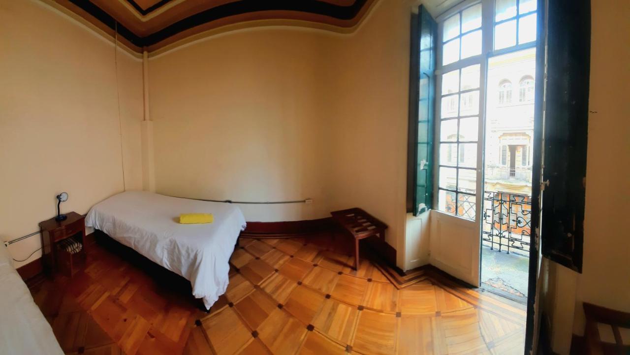 Hostal R10 Μπογκοτά Εξωτερικό φωτογραφία
